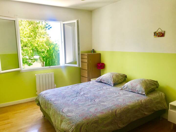 غرفة النوم 2