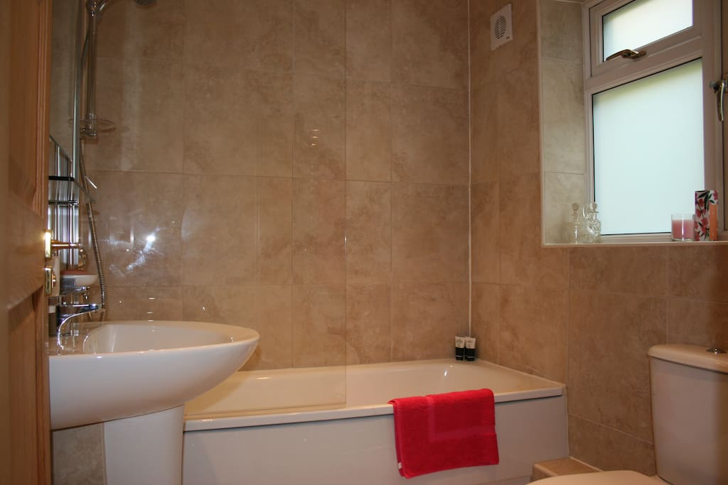 En Suite Bathroom