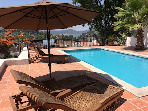 Top performing Airbnb: House in the center of Valle in Agua Fría