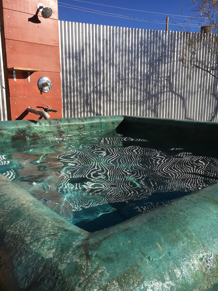 Dome & Private Hot Mineral Spring OffTheGrid Dome houses for Rent