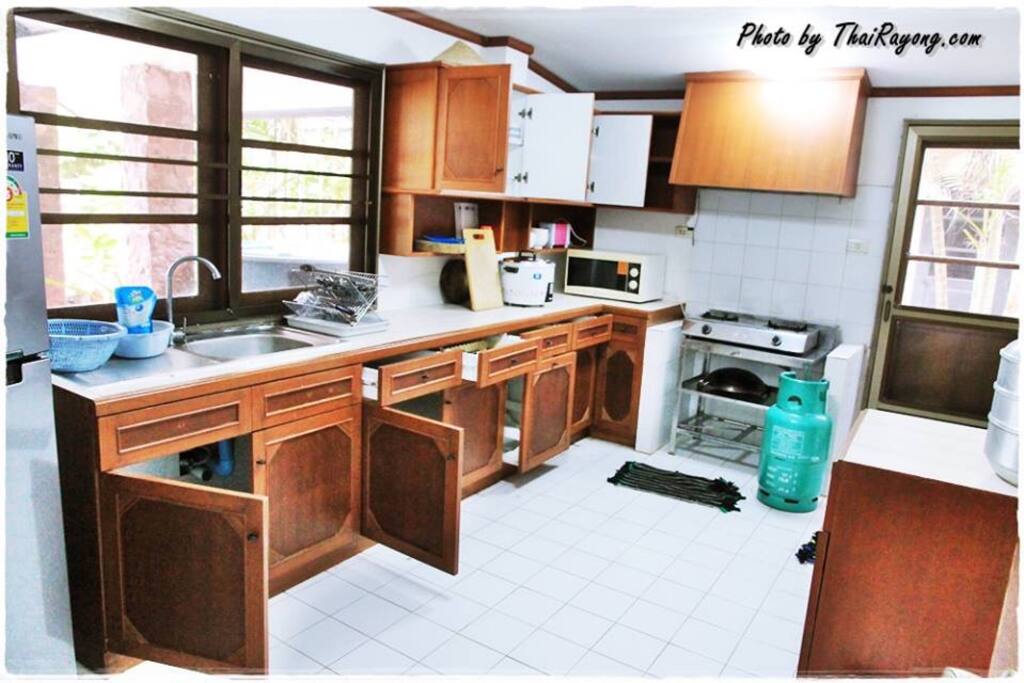 Contact us : 062-6155884
E-mail: mook_srikaew@hotmail.co.th
Line : @get4884k
Facebook : บ้านพักติดทะเลโอเชี่ยนเซอร์วิส789