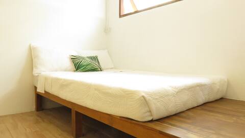 Cozy Micro studio on lower floor - 2E