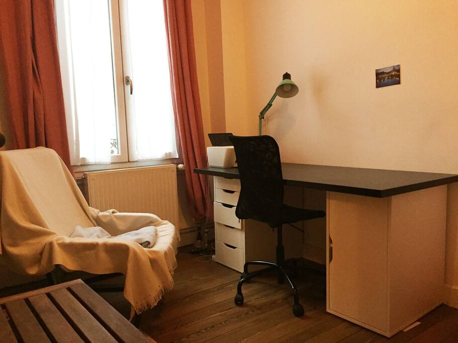 chambre coin bureau