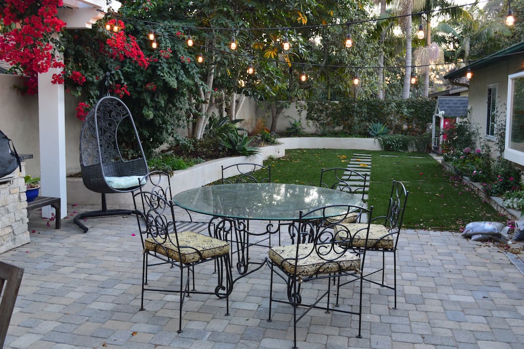Seating for 6