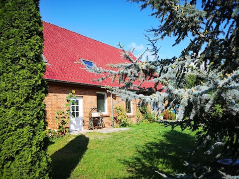 Popular Airbnb listing: Sonnenhof Charlottenthal Mittelhaus in Krakow Am See