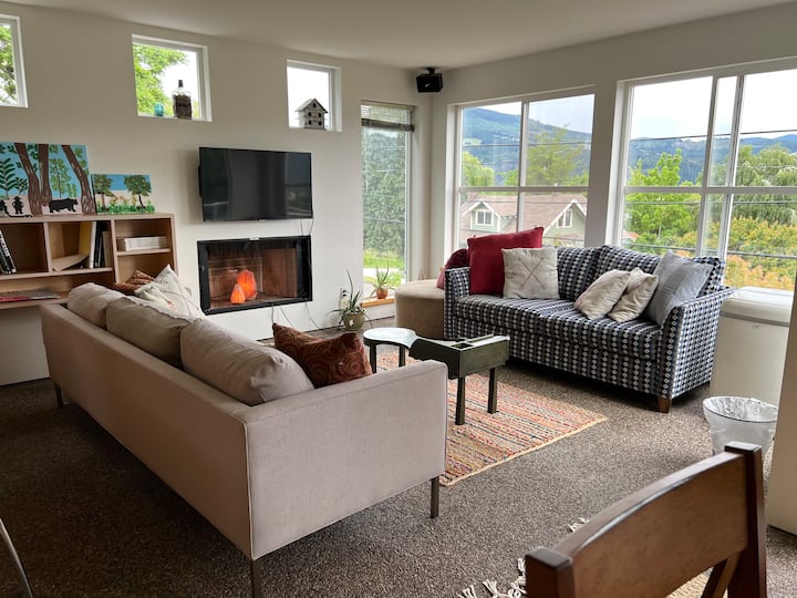 Walkable Downtown Hood River Mountain/river View - Hood River, OR