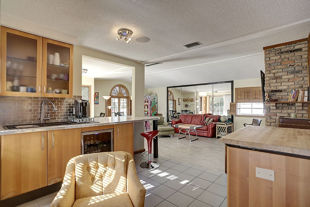 Kitchen, breakfast bar and great room