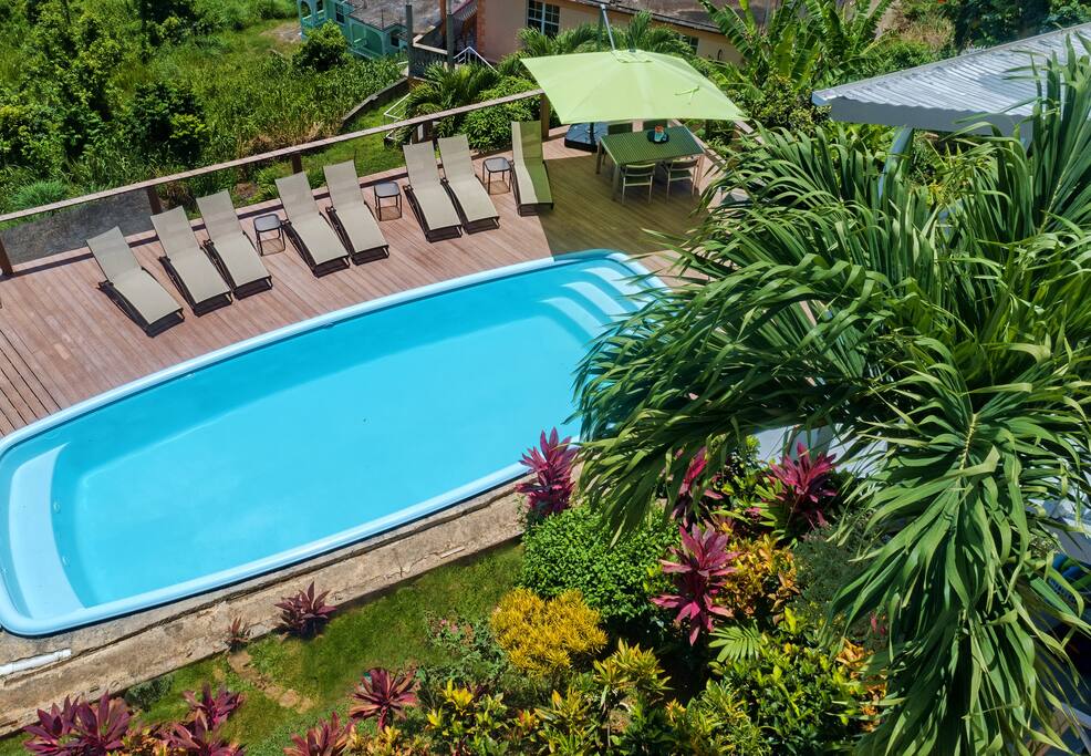 Superior Hotel Room with Pool and Deck - Hotel The Champs