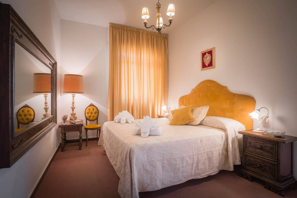 Simple Station Stay - camera da letto