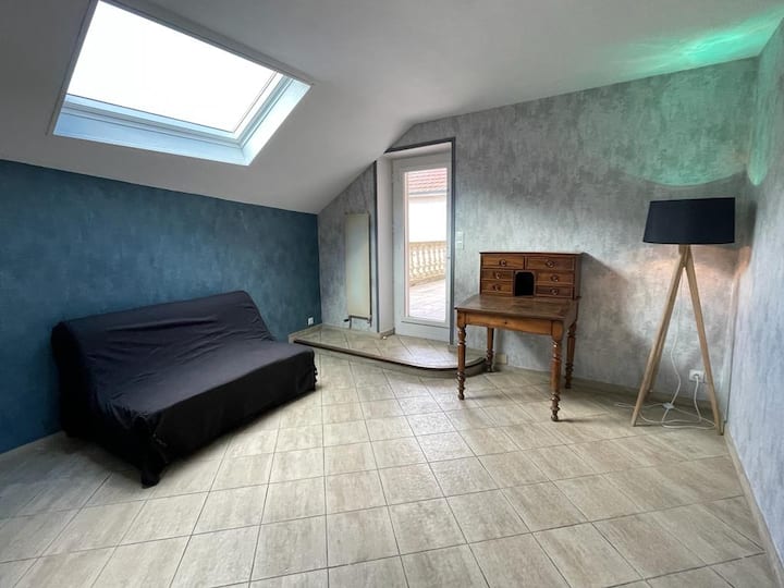 Malá obývacia izba s pohovkou BZ 140