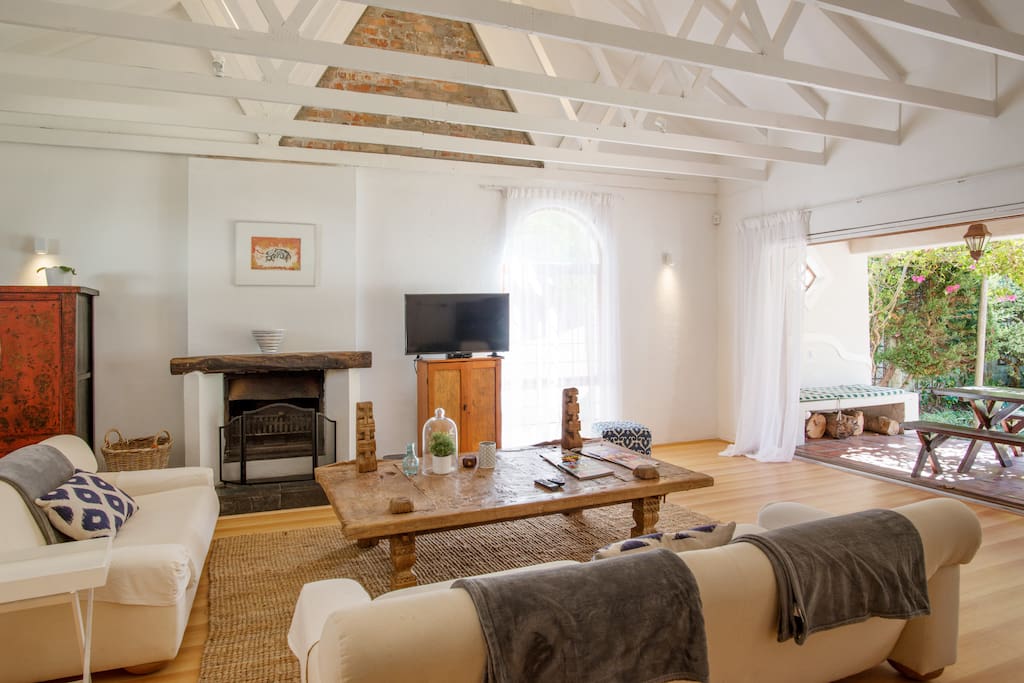 Lounge with fireplace