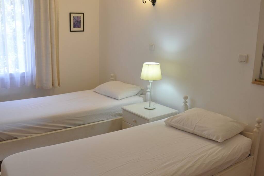 Twin Bedroom