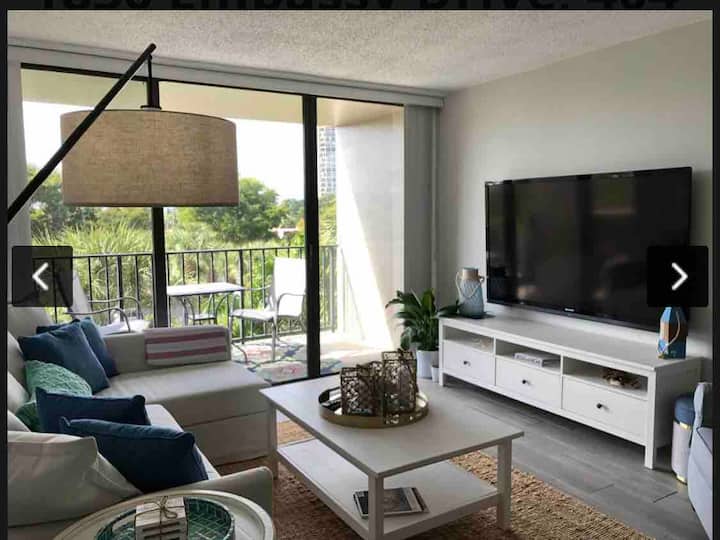 Condo Neuf Près Centre Ville Et Plage - West Palm Beach, FL