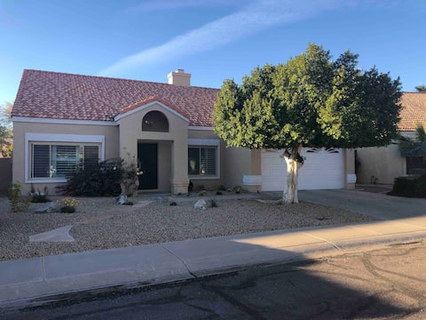 Top performing Airbnb: Quiet, Clean Home In South Phoenix/Ahwatukee in Ahwatukee Foothills