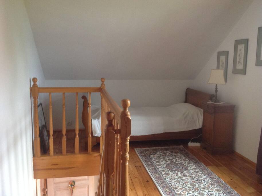 Schlafzimmer mit Einzelbett