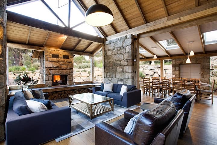 ⭐️ Mountain LUXURY⭐️ Wood Fireplace⭐️Pets Welcome