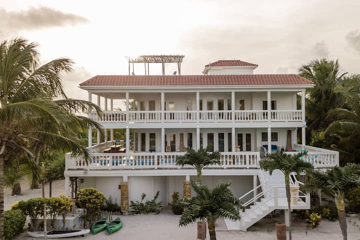 Villa Aurora Belize – Private Beach, Pool & Dock gallery image 2