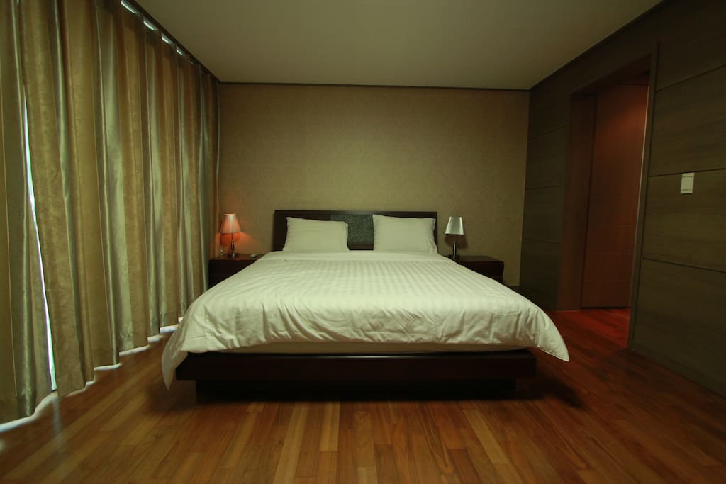 방1(Bed room 1)