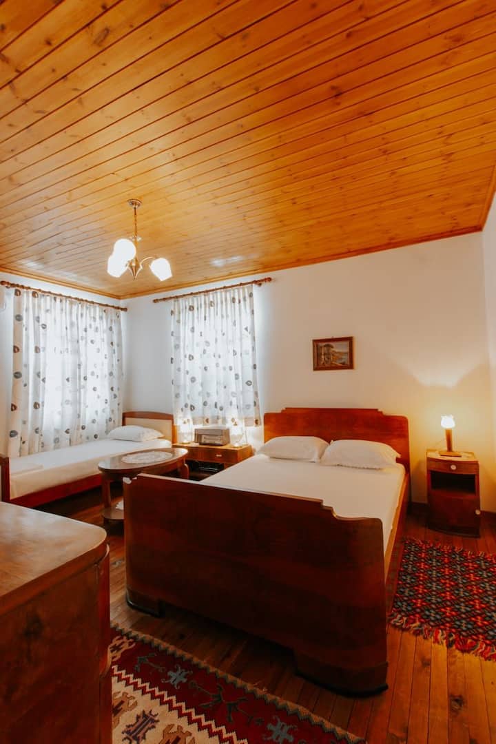 საძინებელი 2