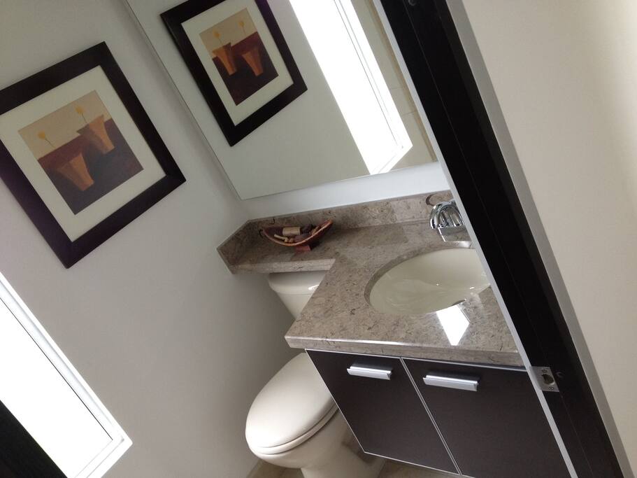 baño huesped