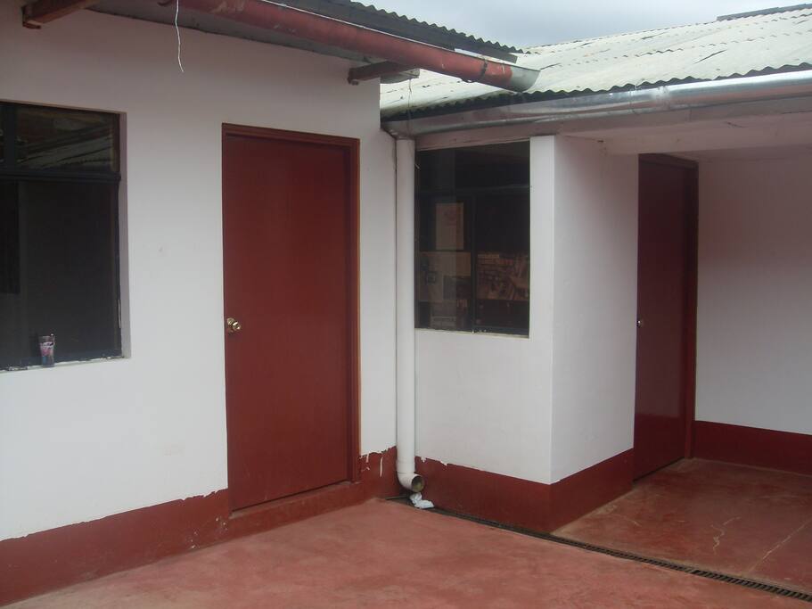 Vista de las habitaciones desde el patio