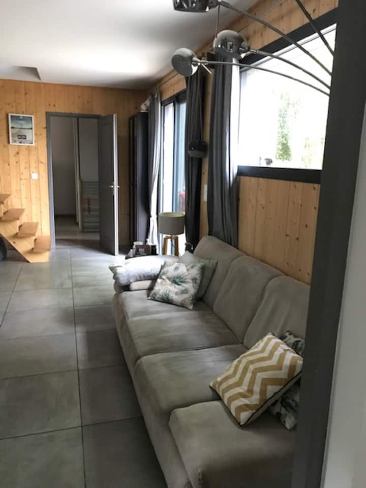Chalet Bois Au Calme Entre Forêts Et Océan - Vendays-Montalivet