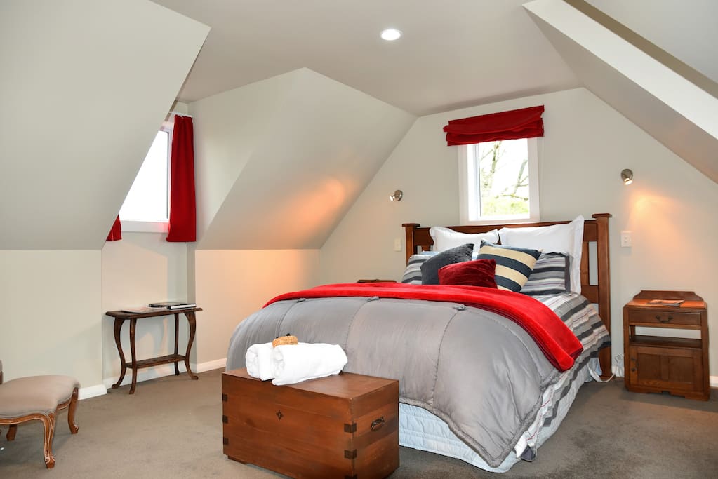 King Room in the Loft