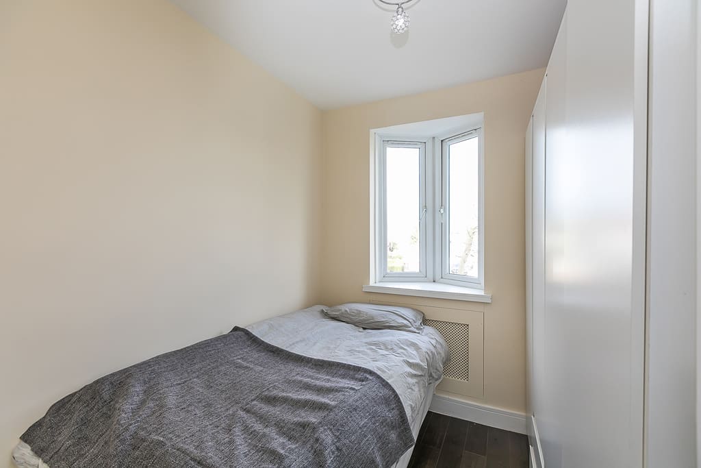 Small Single Bedroom
