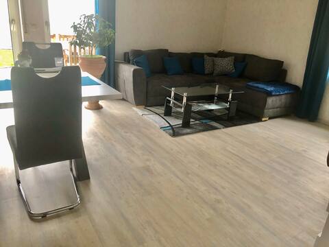 Top performing Airbnb: Cozy apartment with terrace and pool in Ilm Kreis