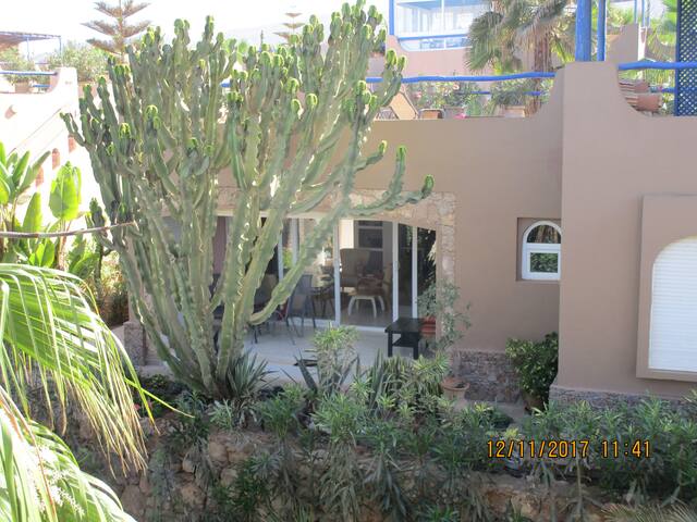 VILLA BORD DE MER entre AGLOU etMIRLEFT