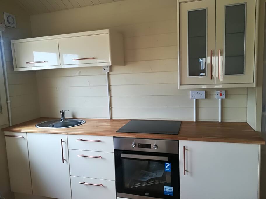 Kitchen with a full induction hob