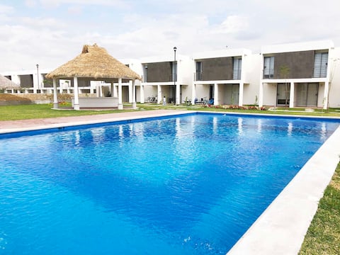 House with a fully-equipped pool for relaxation