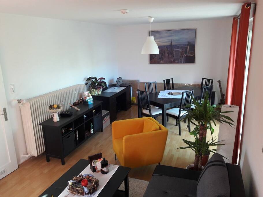 Living Room - Wohnzimmer