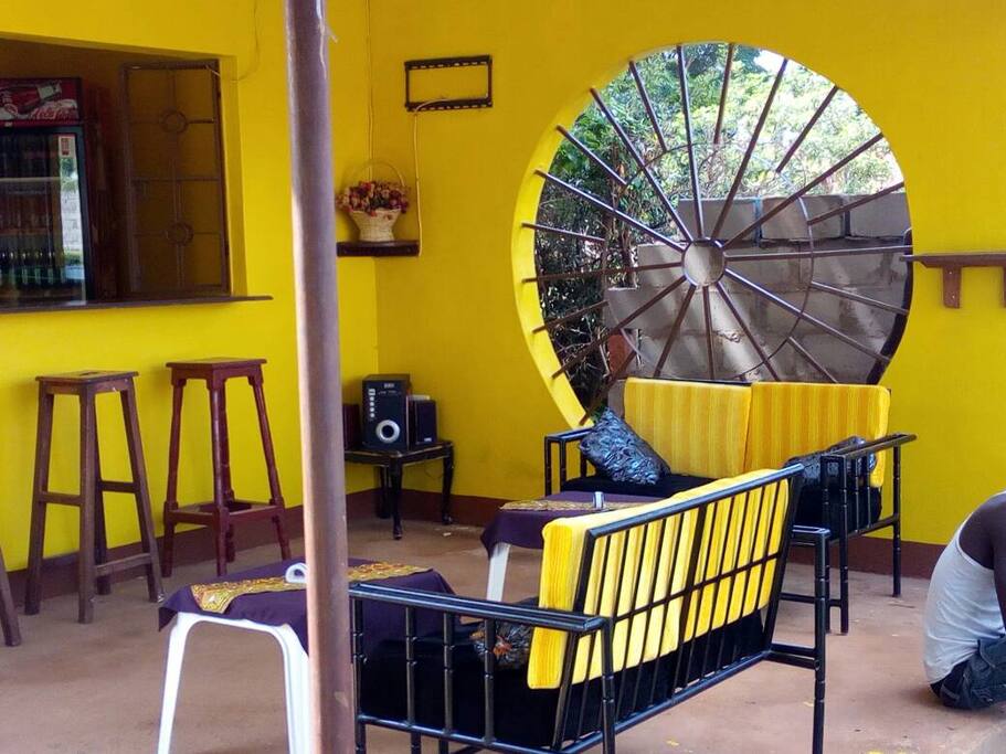 Mini Bar and restaurant