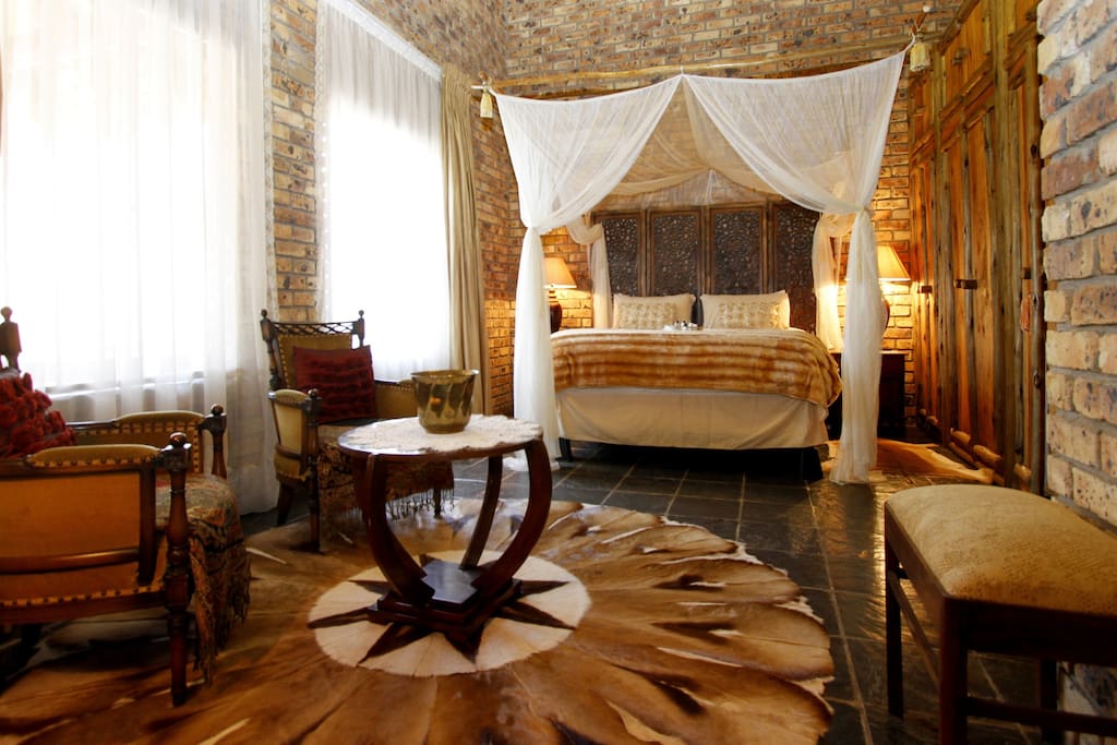 Lion Room