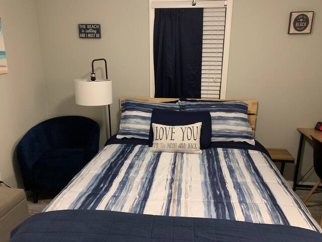 Private cozy beach themed bedroom
