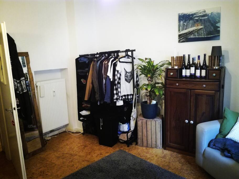 Dein Zimmer/your room