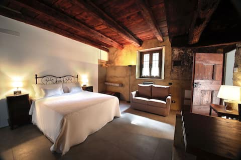 Double Room with kitchen in Historic Palace
