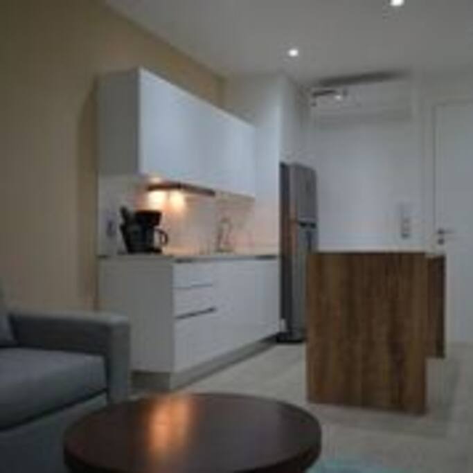 Cocina y entrada