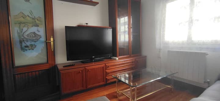 Barakaldo, 4 Habitaciones, Wifi, Garaje. - Portugalete