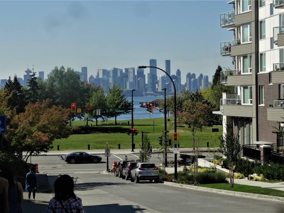 View from street level to Waterfront Park and downtown Vancouver. It's 3 blocks to the Seabus and major bus terminal.