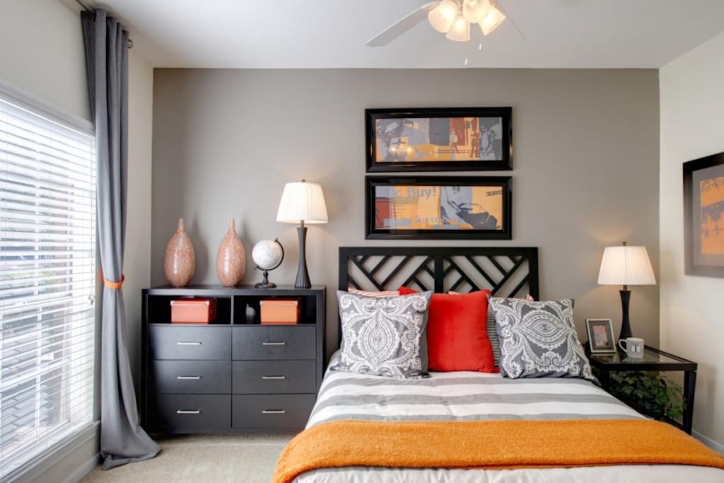 bedroom.