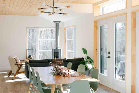 Riverfront Nordic Escape | Sauna, Hot Tub & Plunge