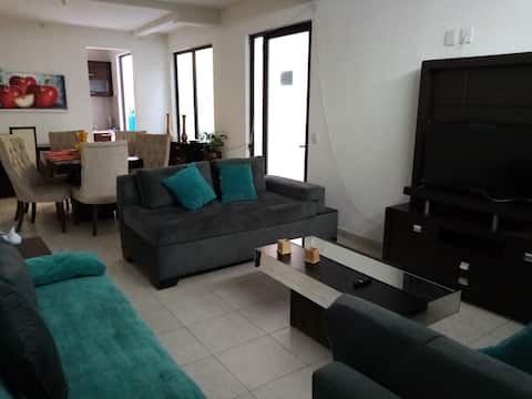 Casa colibrí  Zacapu: 2 bedrooms 5 guests