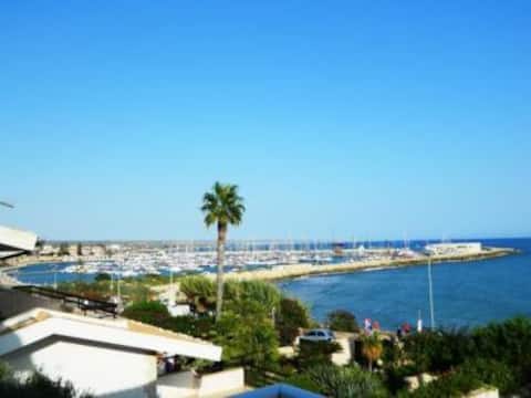 Marina di Ragusa ,vista mare 
“Apartment plus”