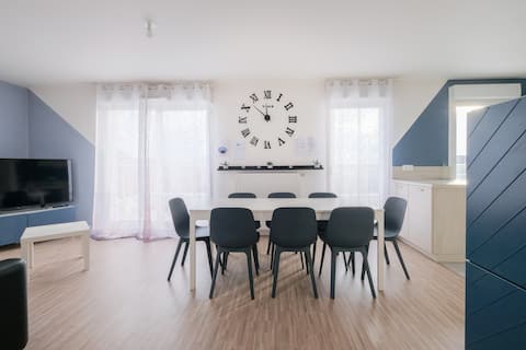 Beautiful 3 bedroom apartment 40 minutes from Paris.