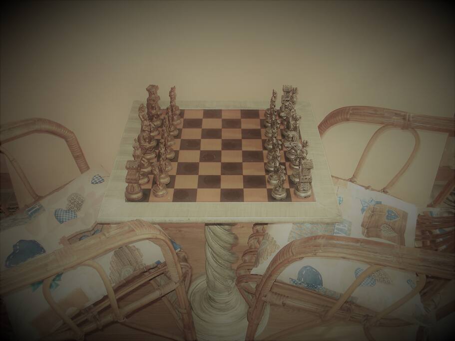 Spazio per giochi da tavolo scacchi