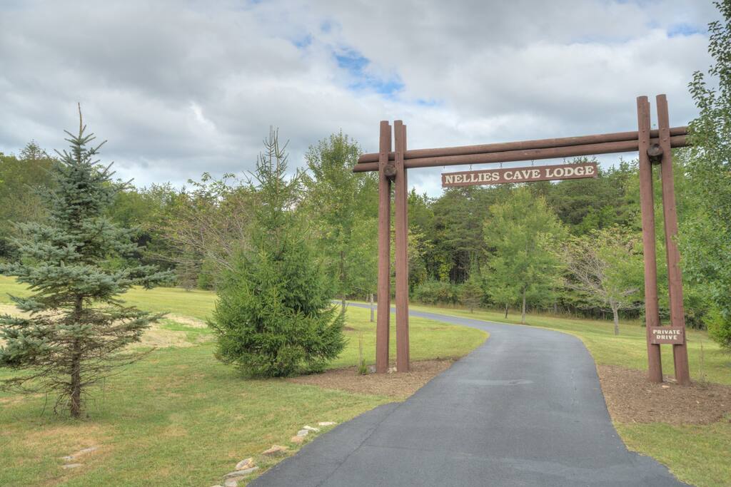 Head gate entrance
