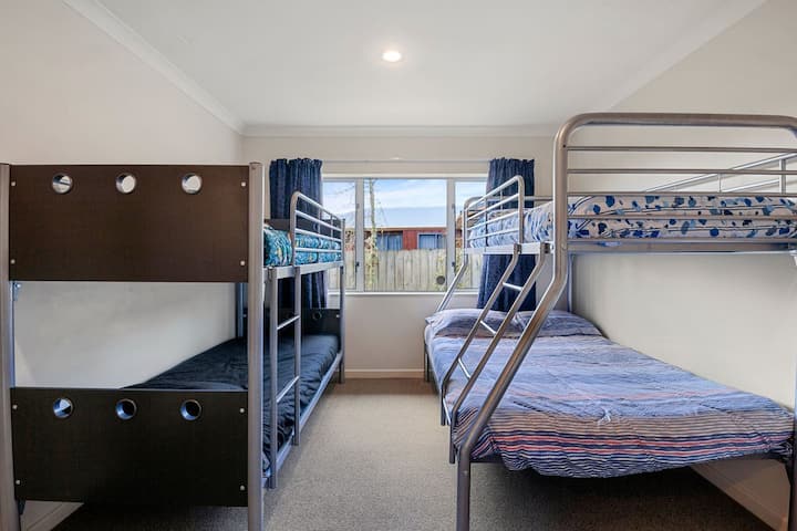 საძინებელი 3