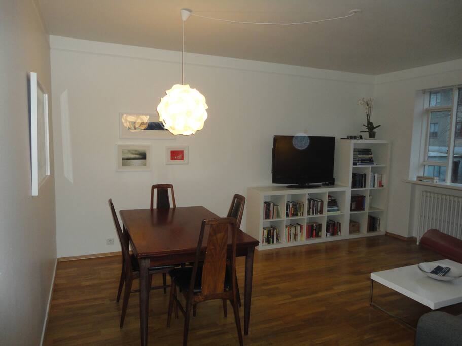 Living room - dining table seating up to 10.